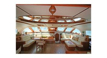 Yachtcharter Privilege585salon