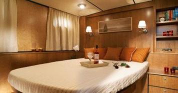 Yachtcharter Grand sturdy 40.0 AC 3cab cabin