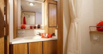 Yachtcharter Grand sturdy 40.0 AC 3cab bathroom