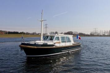 Yachtcharter ClassicSturdy28.9 Sedan Bug Seite