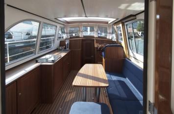 Yachtcharter ClassicSturdy28.9 Sedan Salon
