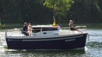 Yachtcharter Laguna Cruiser 700 top