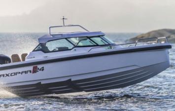 Yachtcharter axopar24 ht top