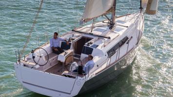 Yachtcharter dufour 382 gl heck