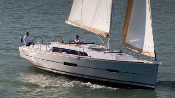 Yachtcharter dufour 382 gl top