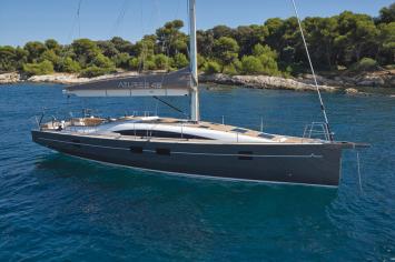 Yachtcharter azuree 46 top