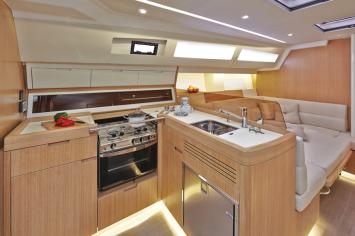 Yachtcharter azuree 46 galley