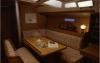 Yachtcharter Oceanis 390 3cab salon