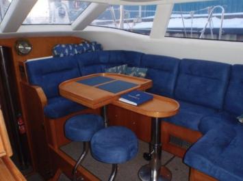 Yachtcharter Pilot Saloon 43