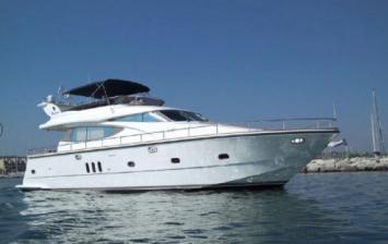 Yachtcharter Elegance 64