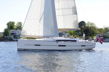 Yachtcharter Dufour 412 Top 2cab