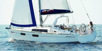 Yachtcharter gallery_35.2_exterior_4_0