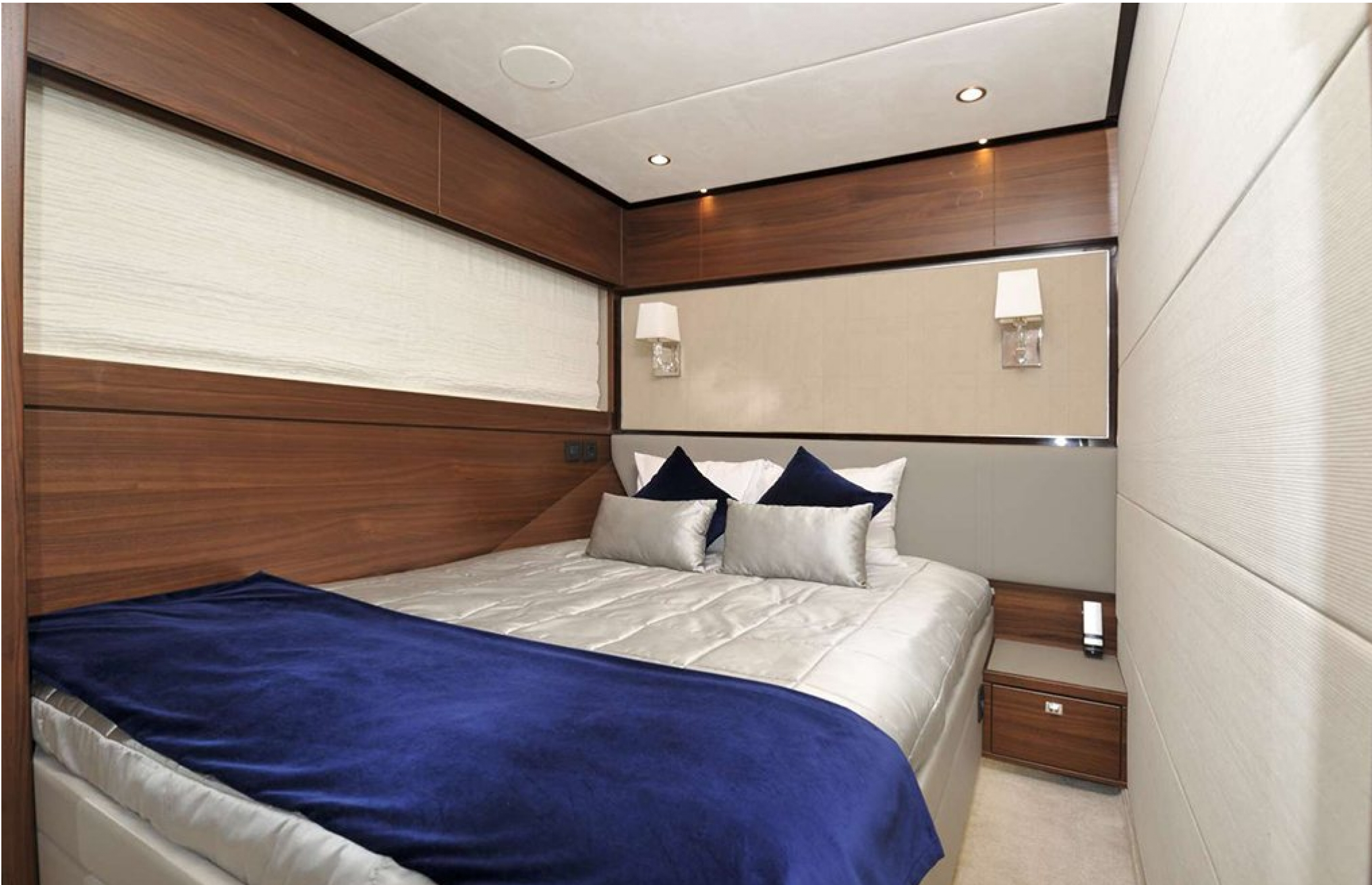 Yachtcharter Princess V88 Guest Cabin2