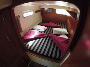 Yachtcharter Leopard 400 cabin rb