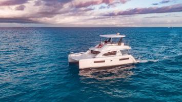 Yachtcharter Leopard43 PC 3cab outer