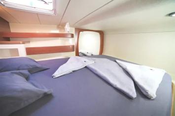 Yachtcharter leopard434 4cab bedroom