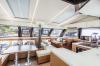 Yachtcharter nautitech46 fly 4cabin saloon