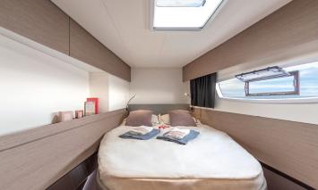 Yachtcharter elba 45 4cab bedroom