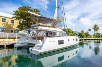 Yachtcharter Nautitech46 Fly 3cab top