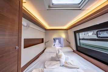 Yachtcharter Nautitech46 Fly 3cab bedroom