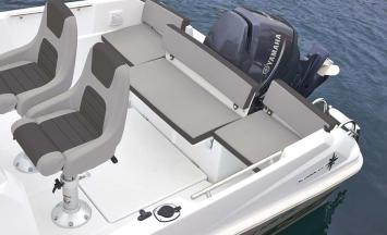 Yachtcharter cap camarat 5.5 wa series2
