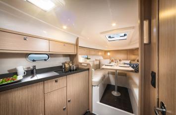 Yachtcharter Bavaria S29 1cab Kitchen