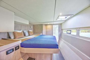 Yachtcharter leopard 58 6cab bedroom