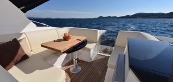 Yachtcharter focus power 33 sal