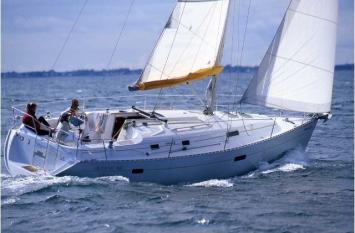 Yachtcharter Oceanis 361 clipper back