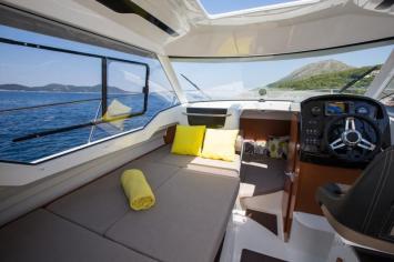 Yachtcharter merry fisher 795 cockpit