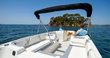 Yachtcharter Bayliner Element E7 seat