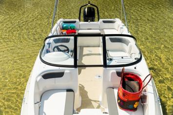 Yachtcharter Bayliner Element E7 int
