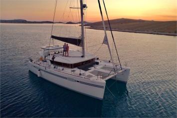 Yachtcharter lagoon450S 4cab top