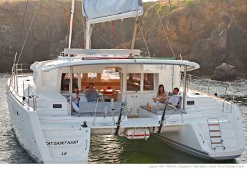 Yachtcharter lagoon52F 4cab outer