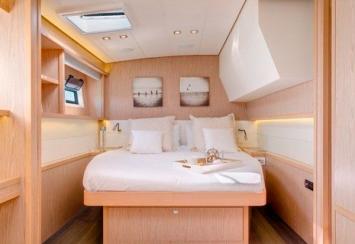 Yachtcharter lagoon52F 6cab cabin