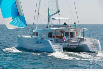 Yachtcharter Lagoon450S 3Cab back