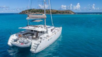 Yachtcharter lagoon50 4cab deck