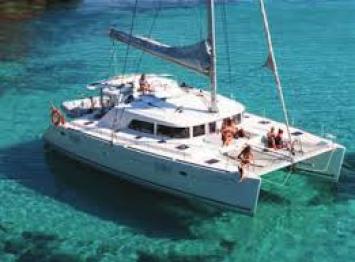 Yachtcharter lagoon620 5cab top