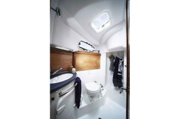 Yachtcharter Bavaria 34 sport HT 2cab wc