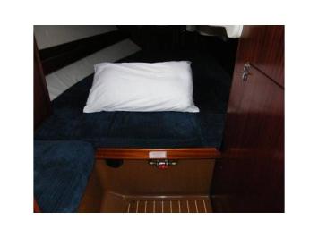 Yachtcharter Bavaria 38 exclusive 3cab bed