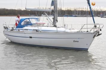 Yachtcharter Bavaria 38 exclusive 3cab top