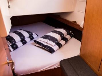 Yachtcharter Bavaria 41 3cab cabin