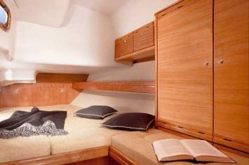 Yachtcharter Bavaria 44 Cruiser 3cab cabin