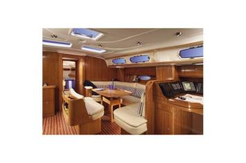 Yachtcharter Bavaria 46 Vision 4cab salon