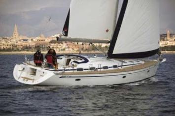 Yachtcharter Bavaria 50.0 5cab outer