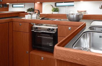 Yachtcharter Bavaria 51 Ocean 3cab Kitchen