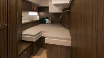 Yachtcharter Bavaria C57 5cab bed