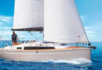 Yachtcharter Bavaria cruiser 34 style 3cab top