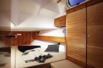 Yachtcharter Bavaria cruiser 39 3cab bed