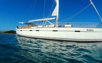 Yachtcharter Bavaria cruiser 55 5cab side